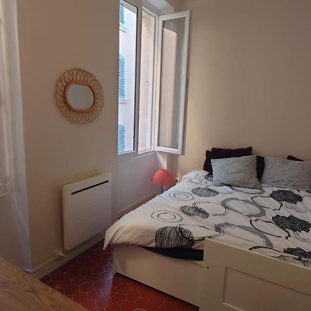 Appartement De Charme - Wifi - Centre Historique Тулон Екстер'єр фото