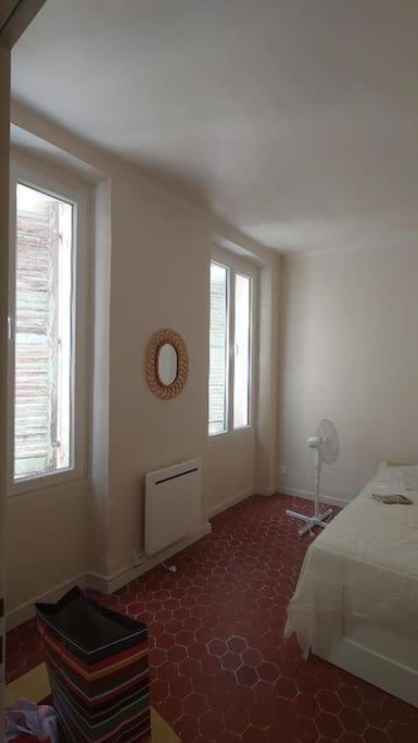 Appartement De Charme - Wifi - Centre Historique Тулон Екстер'єр фото
